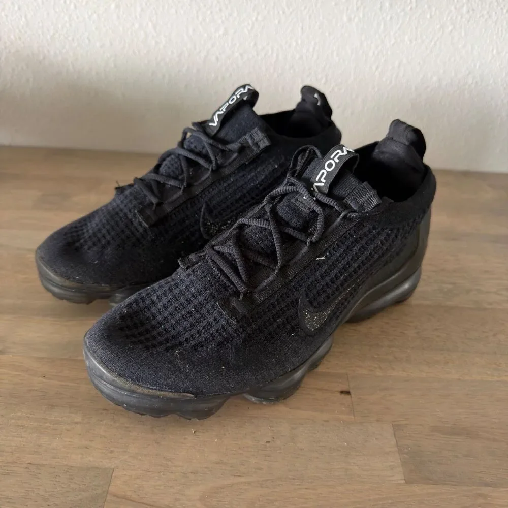 Nike Air VaporMax 2020 Flyknit Triple Black Sneakers Men's 9 DC9454-001
